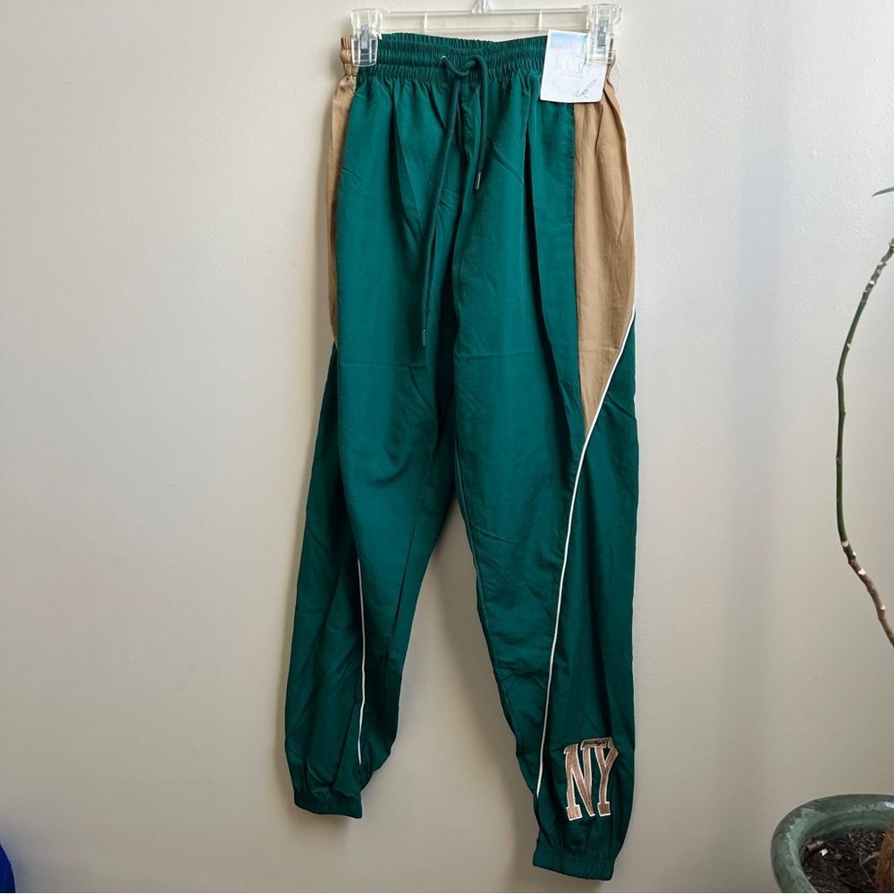 NWT Love Streak Brooklyn NY track pants Size XS old school Y2K